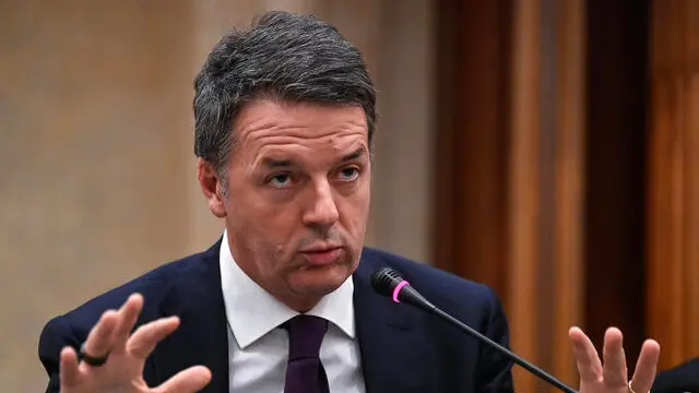 Il leader di Italia Viva, Matteo Renzi, durante la presentazione del libro La sinistra sociale di Giorgio Merlo, Roma, 18 gennaio 2024. ANSA/RICCARDO ANTIMIANI