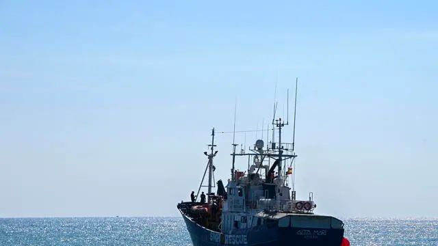 epa10909371 The 'Aita Mari' rescue ship sets sail from the port of Burriana towards its eleventh humanitarian mission in the Mediterranean Sea, Spain, 09 October 2023. The mission eventually started after receiving final permission from Spanish authorities at the Merchant Marine, among others.  EPA/ANDREU ESTEBAN