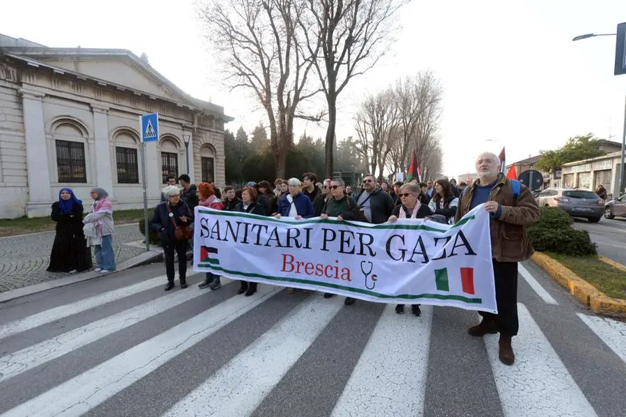 Il corteo pro Palestina in centro a Brescia