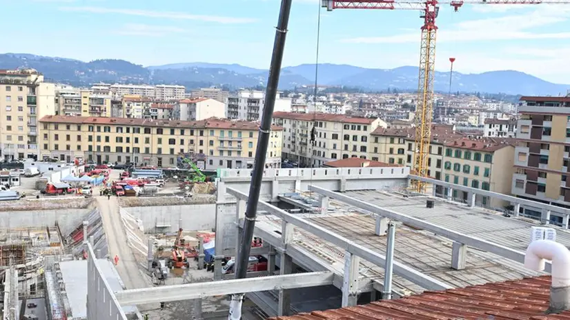 Il cantiere del supermercato a Firenze dove è avvenuta la strage - Foto Ansa/Claudio Giovannini © www.giornaledibrescia.it