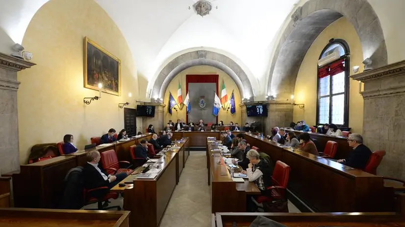 Il Consiglio comunale riunito in Loggia (foto d'archivio)