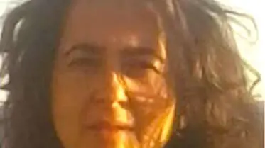 Di lei ormai non si hanno più notizie dal 29 giugno scorso quando, stando alla denuncia del compagno, è uscita di casa, a Parma, per andare a fare spesa e poi non arrivare mai al supermercato. Sulla scomparsa della parmigiana Alessandra Ollari, 53 anni, ora la Procura della città ducale ha deciso di aprire un fascicolo per omicidio volontario, 17 ottobre 2023.
Le foto sono state fornite agli inquirenti dal compagno della vitima, Ermete Piroli, per segnalare la scomparsa della donna. NPK ANSA