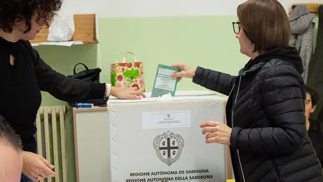 Seggi aperti in Sardegna per l'elezione del presidente della Regione
Carbonia 25 Febbraio 2024
ANSA / Fabio Murru