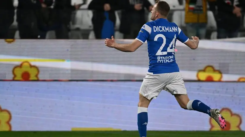Lorenzo Dickmann esulta dopo il gol contro l'Ascoli - Foto Ansa © www.giornaledibrescia.it