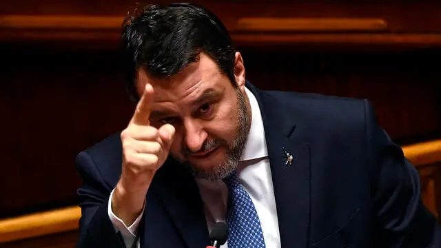 Il ministro delle Infrastrutture e dei Trasporti, Matteo Salvini, durante il question time in Senato, Roma, 15 febbraio 2024. ANSA/RICCARDO ANTIMIANI