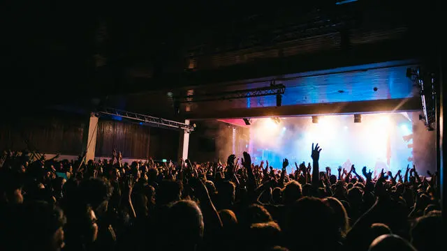 Nella Berlino in cui nacquero, i "Cccp - Fedeli alla Linea" hanno tenuto il secondo di tre concerti che segnano un nuovo acuto nella rinascita di questo complesso punk rock degli anni Ottanta tornato da pochi mesi alla ribalta. Il gruppo di Giovanni Lindo Ferretti, che si presenta come interprete di un misto di "Punk filosovietico e musica melodica emiliana", si è esibito nella ex-Berlino est puntando scenicamente anche su simboli dell'allora Ddr e del comunismo senza peraltro alcuna chiara rielaborazione critica. Insomma tre concerti nella "Deutsche Demokratische 'Dismantled' Republik", la Repubblica di Germania Est 'smantellata' nel 1990 quando il gruppo cessò l'attività iniziata nell'82: "Cccp in Dddr", come suona il titolo del concerto. L'esibizione si è svolta all'Astra Kulturhaus di Friedrichshain, struttura al coperto per concerti nel quartiere del profondo est della capitale tedesca che Ferretti ha definito in un breve monologo parte della "Berlino ferroviaria e imperiale, ultimo margine rimasto rudimentale e vivo prima dell'assalto definitivo delle gru e dei grattacieli vetrati", 26 febbraio 2024. ANSA/MICHELE PIAZZA/UFFICIO STAMPA +++ NO SALES, EDITORIAL USE ONLY +++ NPK +++