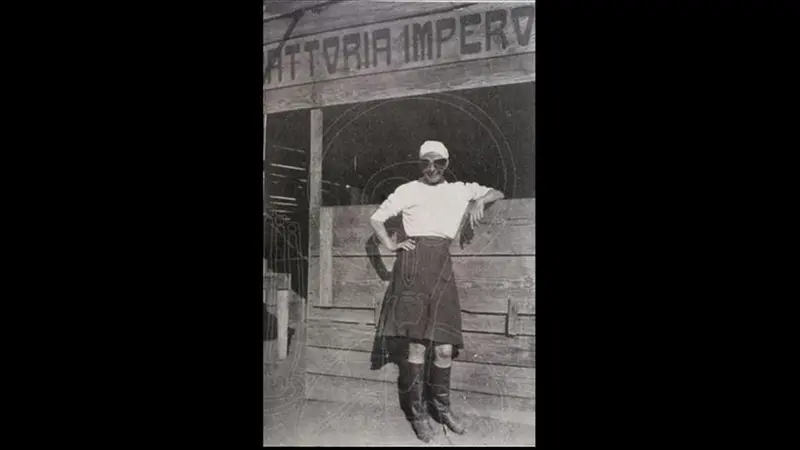 Alba Felter Sartori durante il suo viaggio in Etiopia nel 1936