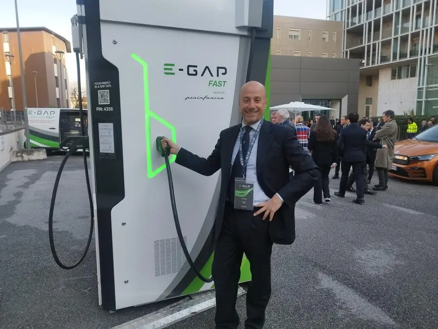 La stazione di ricarica rapida E-Gap