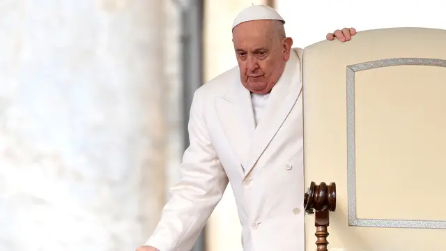 Pope Francis arrives to lead the weekly general audience in Saint Peter's Square, Vatican City, 06 March 2024. ANSA/ETTORE FERRARI