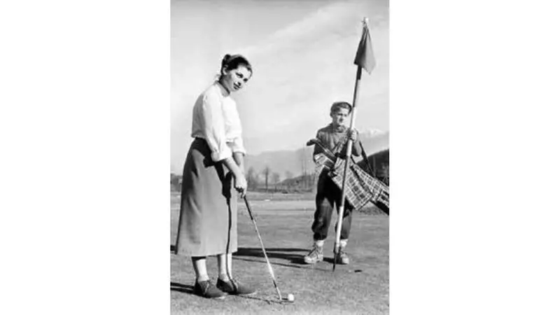 Sul green del Circolo golf di Bogliaco, nel 1952