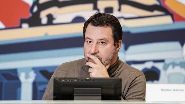 Il ministro ai Trasporti Matteo Salvini. In sala Trasparenza del Grattacielo della Regione Piemonte, a Torino, il 4 marzo 2024 è stato firmato il protocollo d'intesa tra Regione e Osservatorio Tav alla presenza del ministro dei Trasporti Matteo Salvini ANSA/JESSICA PASQUALON