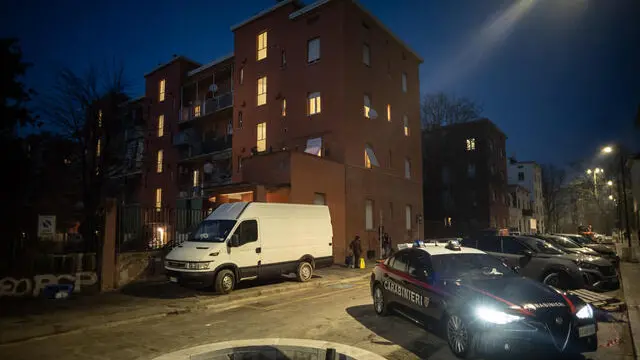 Ritrovato neonato vivo nell’atrio delle palazzine popolari di Via Apulio 4, quartiere giambellino Milano, 1 Febbraio 2024, ANSA/DAVIDE CANELLA