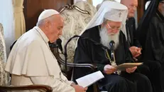 A handout picture provided by the Vatican Media shows Pope Francis talks to leader of the Bulgarian Orthodox Church, Patriarch Neofit, in Sofia, 05 May 2019. ANSA/VATICAN MEDIA HANDOUT HANDOUT EDITORIAL USE ONLY/NO SALES