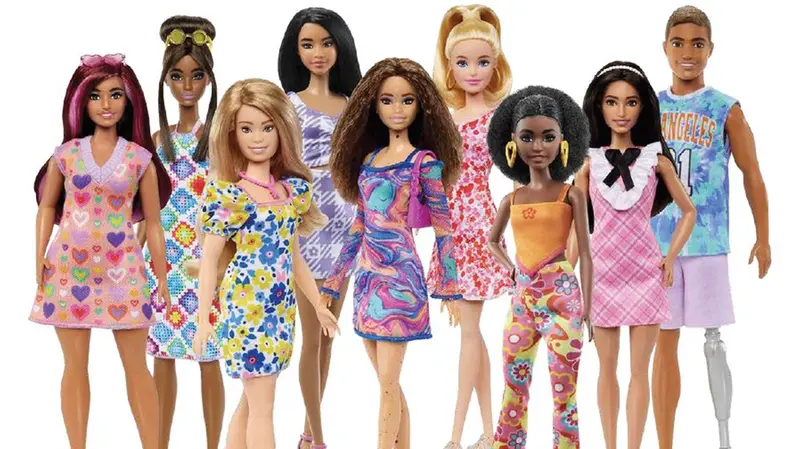 Diversi modelli di Barbie