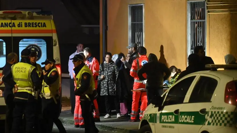 Allarme monossido di carbonio in via Bonicelli