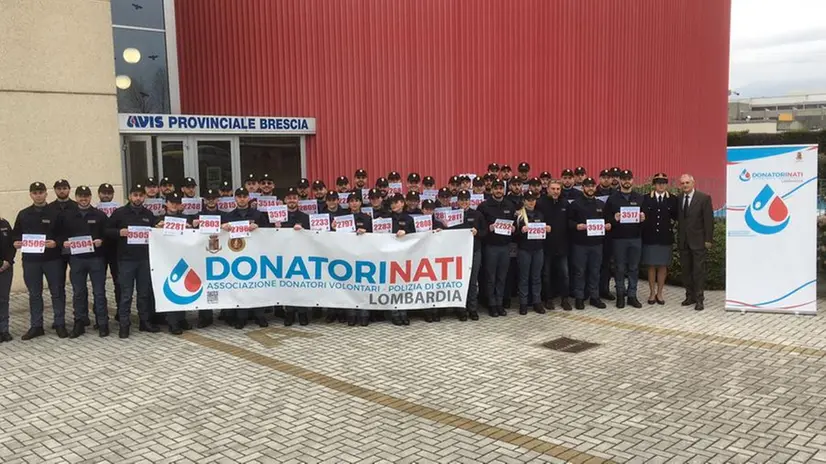 Allievi agenti all'Avis per «Donatorinati»