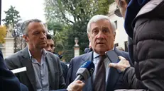 Il ministro degli Esteri Antonio Tajani incontra Confindustria Vicenza, a palazzo Bonin Longare , oggi 1 dicembre 2023: a sx l'ex sindaco di Verona Flavio Tosi. ANSA/ANDREA MEROLA