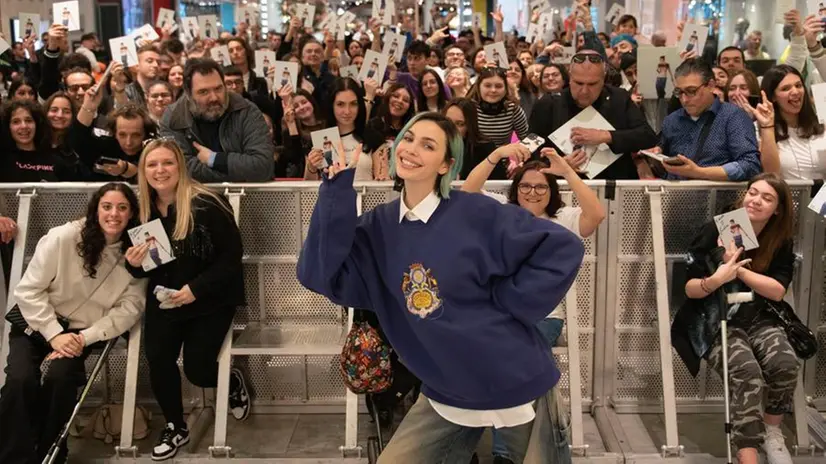 Rose Villain a Brescia per il firmacopie