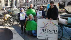Alcuni dei promotori di Brescia al passo coi tempi - © www.giornaledibrescia.it