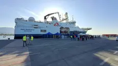 Arrivo della Geo Barents con 197 migranti a Marina di Carrara