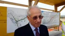 il presidente dimissionario dell'Anas Pietro Ciucci durante la sua visita nel nord Sardegna, 6 maggio 2015. ANSA/ GIAN MARIO SIAS
