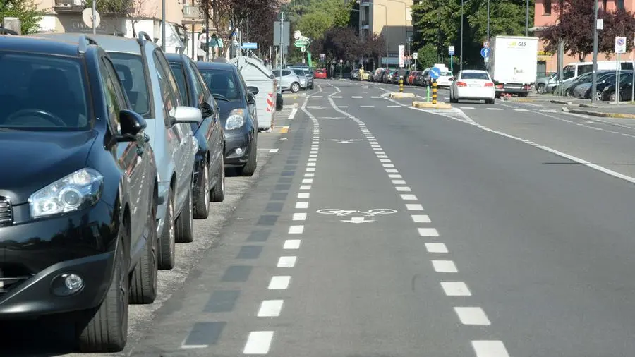 Una pista ciclabile a Brescia - © www.giornaledibrescia.it