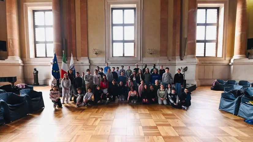 Il Consiglio comunale dei ragazzi in Loggia