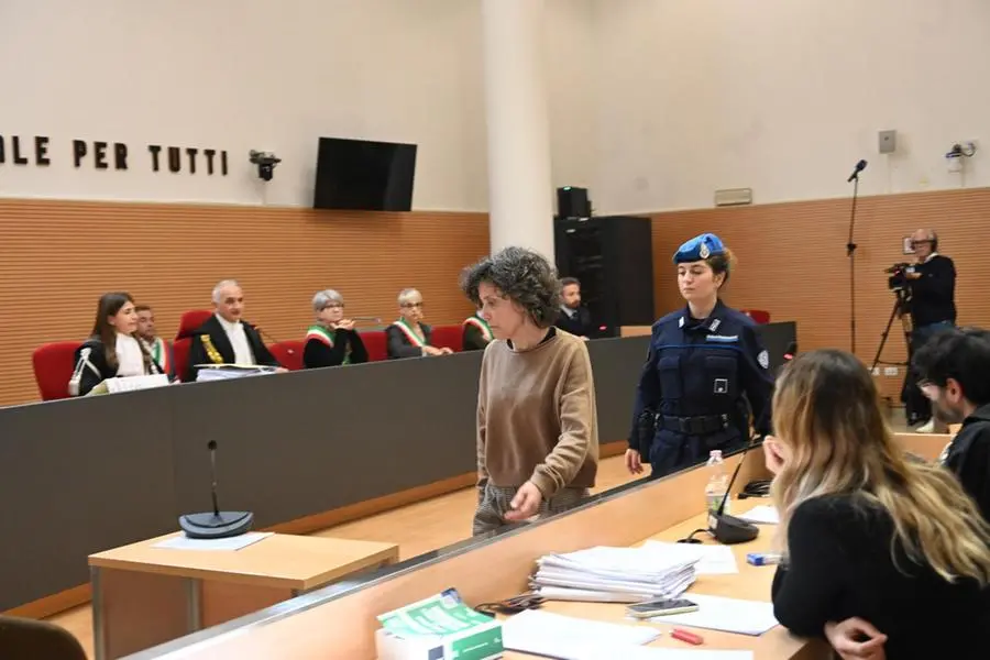 Omicidio di Nuvolento, Raffaella Ragnoli davanti alla Corte d'Assise