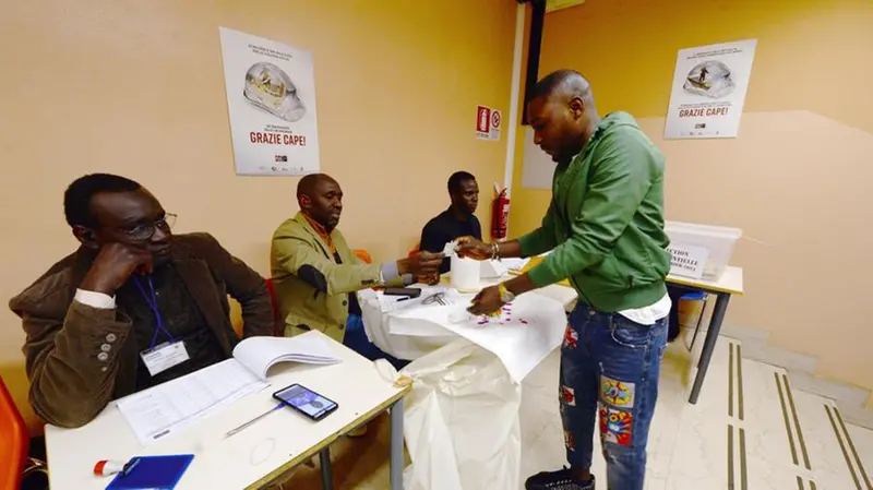 I cittadini senegalesi al voto