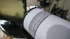 epa06343277 A seismograph is seen at the Mount Agung monitoring station in Karangasem, Bali, Indonesia, 22 November 2017. Volcanology and Geological Disaster Mitigation Centre confirmed the start of eruption of Mount Agung on 21 November 2017 evening, with an ash cloud rising 700 meters above the summit. EPA/MADE NAGI