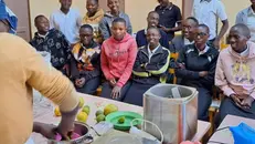 Gli studenti del Burundi a lezione di gelato