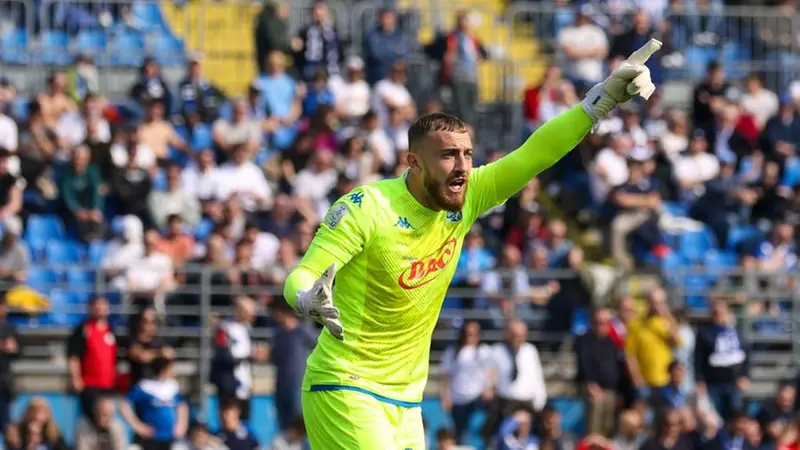 Michele Avella, terzo portiere del Brescia, sta lavorando bene - Foto New Reporter Nicoli © www.giornaledibrescia.it