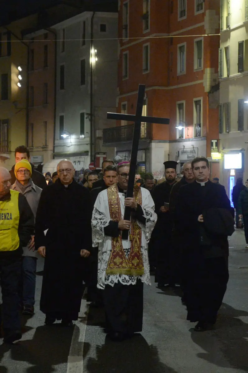 La Via crucis a Brescia di mercoledì 27 marzo
