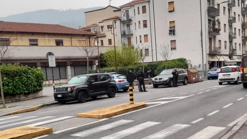 Assalto al bancomat Bnl di viale Piave a Brescia