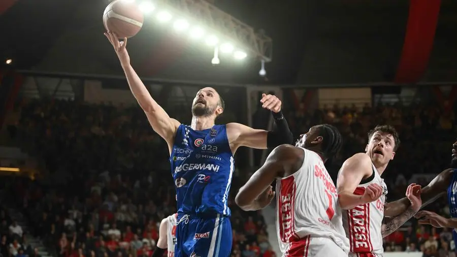 Basket serie A: le immagini di Germani-Varese