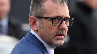 Il sottosegretario alla Giustizia, Andrea Delmastro Delle Vedove, durante la cerimonia per il 25esimo anniversario del Gruppo operativo mobile della Polizia penitenziaria (Gom) nella scuola di formazione dell'amministrazione penitenziaria ''Giovanni Falcone'', Roma, 20 febbraio 2024. ANSA/ETTORE FERRARI