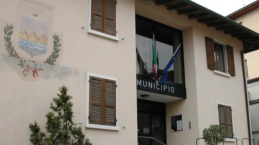 Il municipio di Tremosine