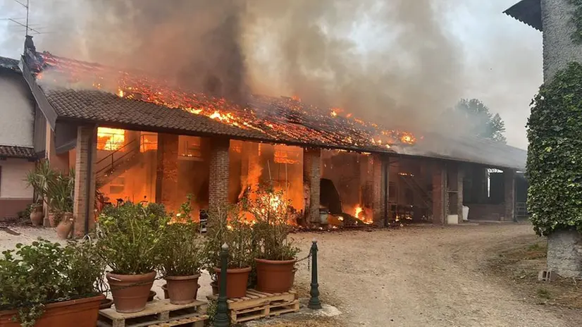 Incendio in un'azienda agricola a Gambara