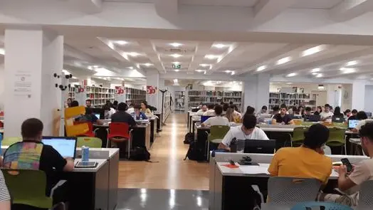 Università di Cagliari, aula e studenti