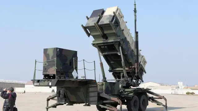 epa05157847 A photograph made available on 13 February 2016 showing a patriot missile system unveiled by the US military during the joint South Korea-US aerial exercise Max Thunder in 2014. South Korea military report on 13 February 2016 state that the United States has deployed additional Patriot missile systems to South Korea as part of an effort to counter threats posed by North Korean missiles, the U.S. military in South Korea. EPA/STRINGER