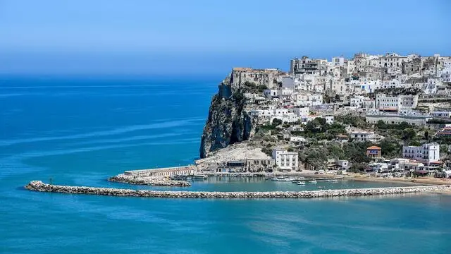 A picture of Peschici (Foggia), where is scheduled the arrival of the Tour of Italy's eighth stage from Molfetta to Peschici of 189 km, 13 May 2017. ANSA/ALESSANDRO DI MEO