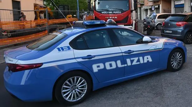 Una volante della Polizia di Stato - © www.giornaledibrescia.it