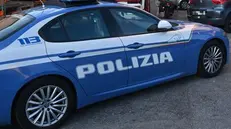 Sul posto è intervenuta una volante della Polizia del Carmine - © www.giornaledibrescia.it