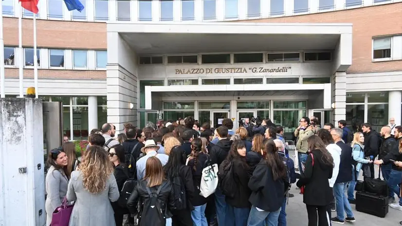Strage di Erba, la seconda udienza alla Corte d'Assise d'Appello di Brescia