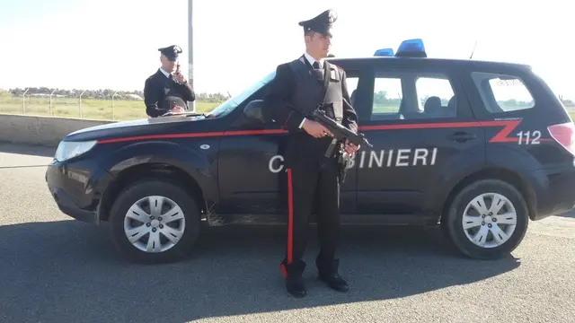 Auto carabinieri Crotone