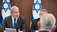 Il premier israeliano Benyamin Netanyahu nella riunione d governo, 7 aprile 2024. ANSA/GOVERNO ISRAELE +++ NPK +++