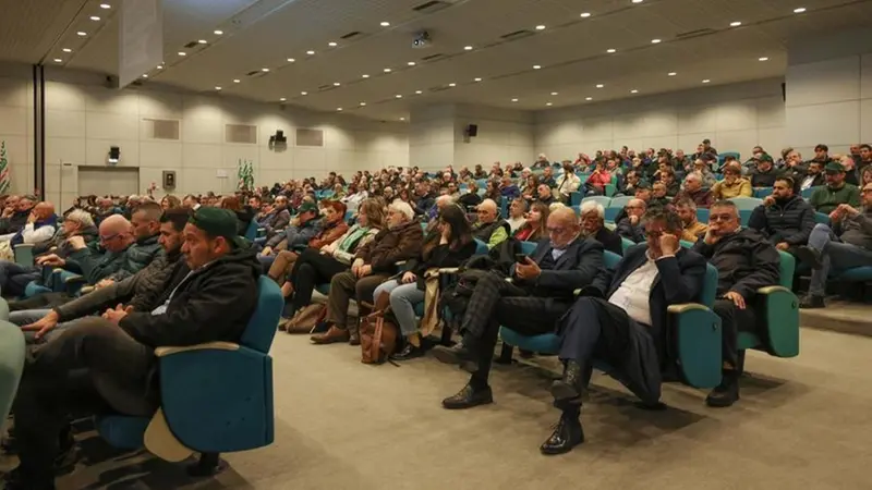 Centro Fiera di Montichiari gremito per l'assemblea generale Cisl