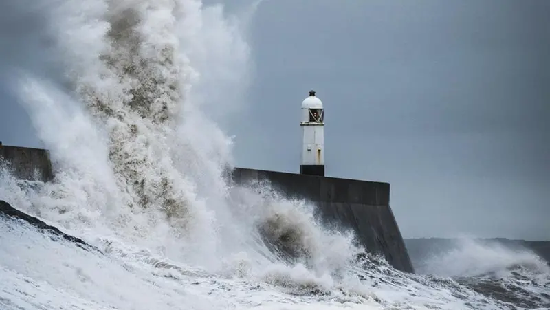 Mare in tempesta - © www.giornaledibrescia.it