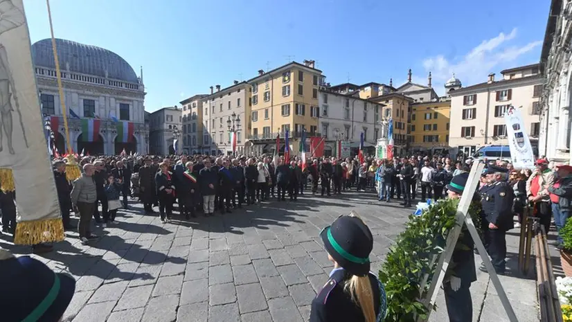 La Festa della Liberazione in piazza Loggia nel 2023 - Foto Giovanni Benini/Neg © www.giornaledibrescia.it