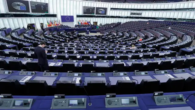 epa11295153 A view inside of the Plenary room at the European Parliament in Strasbourg, France, 23 April 2024. The EU Parliament's session runs from 22 until 25 April 2024. The European elections will take place on 06 June and 09 June 2024. EPA/RONALD WITTEK